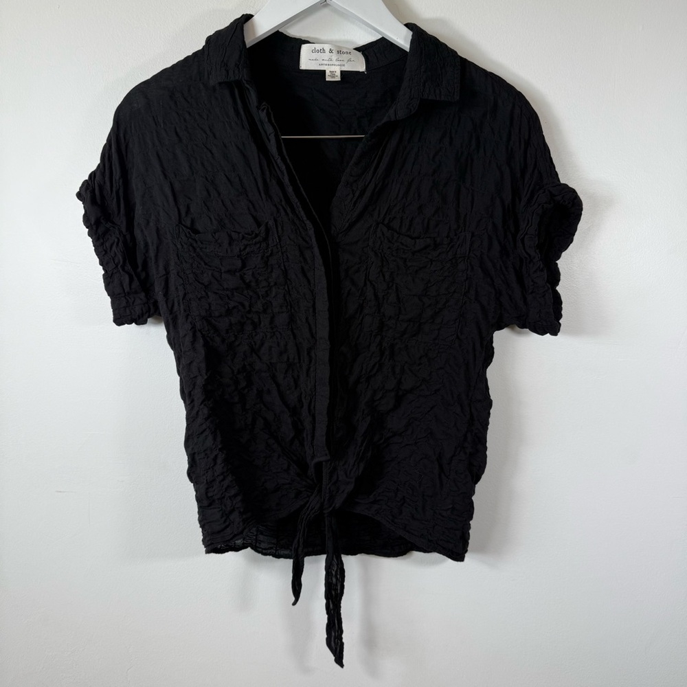 Cloth & Stone Anthropologie Black Crinkle Button Down Tie Front Top XS